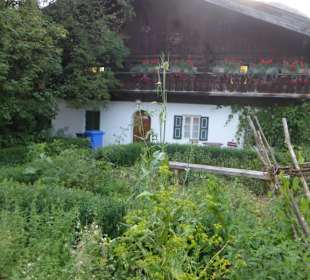 Unterwegs im Ortsteil Garmisch