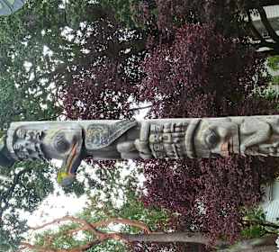Totem im Thunderbird Park