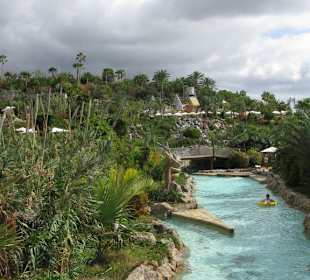 Eine der Wasserrutschen