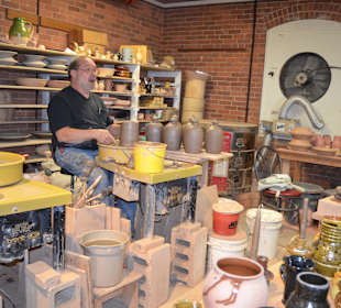 Hier wird getöpfert