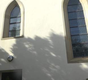 Bitte beschreiben Sie, was auf Ihren Bildern zu se