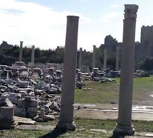 Die Säulenstraße Ruinen Side