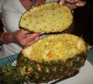 Boiled rice in pineaple