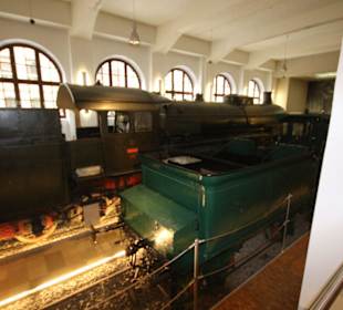 Fahrzeughalle im DB Museum
