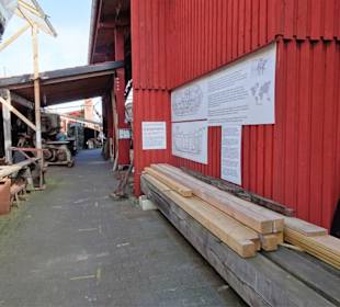 Rundgang über das Gelände der Museumswerft