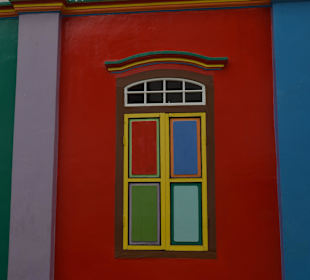 Bunte Häuser im Kolonialstil