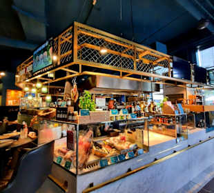 Tolle Räumlichkeiten mit offener Küche 