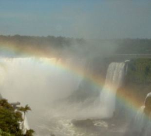 Regenbogen Iguassu Wasserfälle