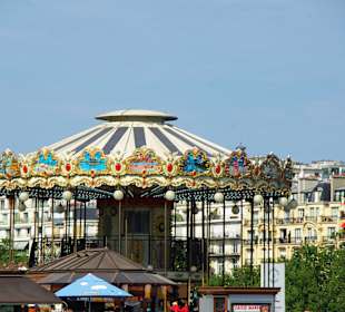 In Paris Karussell 