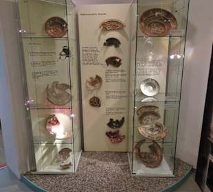 In der Keramikabteilung des Städtischen Museums