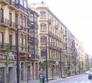 Gran vía "calle art nouveau de Granada"