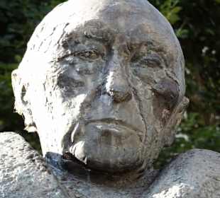 Ansichten des Konrad Adenauer Denkmals