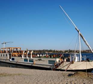Luxor Assuan auf einer Dahabya: 