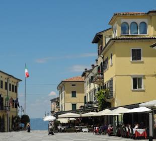 Hauptplatz Vittorio Emanuele II.