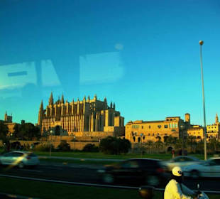 Vom Bus her schon eine Augenweite