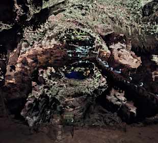 Höhle