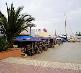 Santa Eulalia Yachthafen Restaurantmeile
