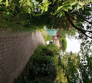 Weg zum Sportzentrum