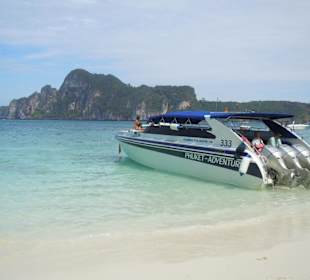 Zu den Phi Phi Inseln mit dem Speedboot