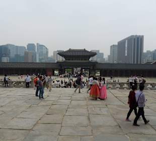 Zewnetrzny dziedziniec