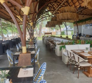 Wai Wai Restaurant Khaolak