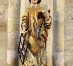 Figur am Pfeiler des Erfurter Doms