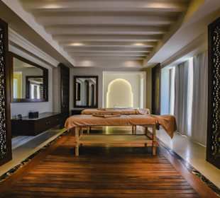 Luxurious Oriental Atmosphere