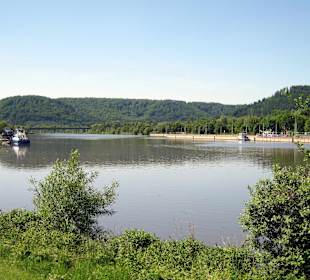Vor der Staustufe in Richtung Dillingen