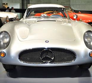 300 SLR > Uhlenhaut < C