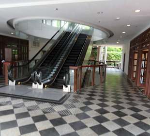 Centrum handlowo-gastronomiczne