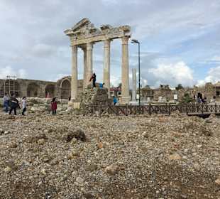 Apollon Side 
