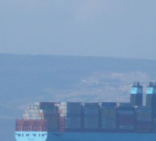 Tarifa, im Hintergrund Marokko