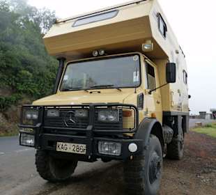 Der Unimog von D.M.Tours auf großer Fahrt