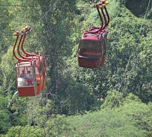 Kreuzen der Kabinen auf halber Strecke