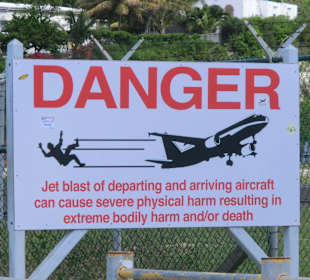 Hotel Sonesta Maho Beach Resort & Casino