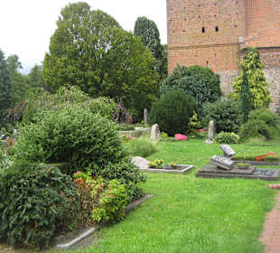 St.-Johannes / alter Friedhof