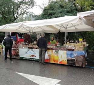 Freitagsmarkt in Lana