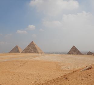 Pyramiden von Gizeh