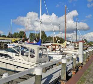 Eindrücke vom Rundgang durch den Hafen von Varel