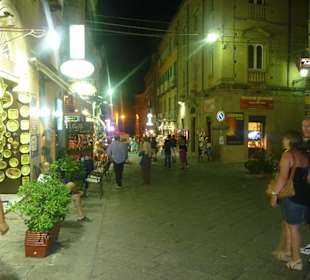 Shopping in Tropea