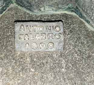 Inschrift zur Plastik