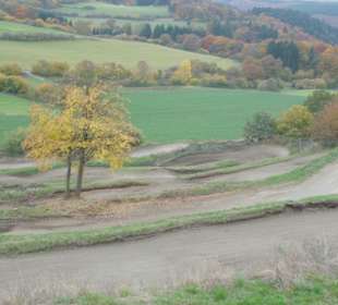 Blick auf die Moto-Cross-Strecke