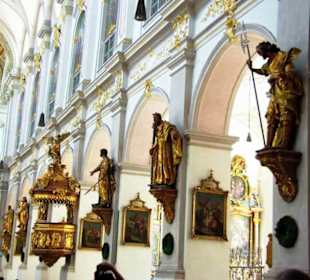 Kirchenschiff rechter Bereich