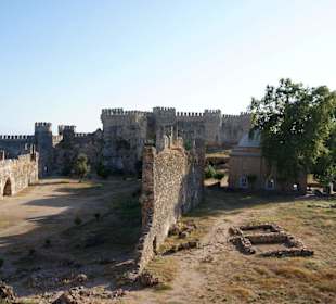 Mamura Kalesi ( Burg Anamur )