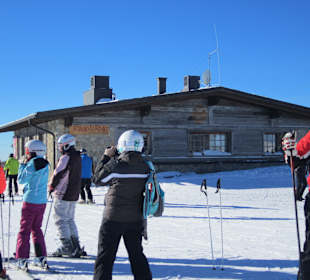 Hütten im Skigebiet - La Paganella