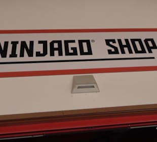 LEGO NINJAGO World - Shop