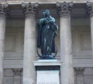 Mutter Gottes Statue