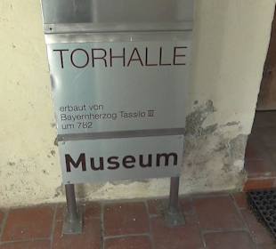 Karolinger Torhalle