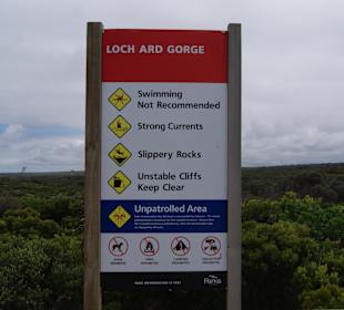 Hinweisschild am Loch Ard