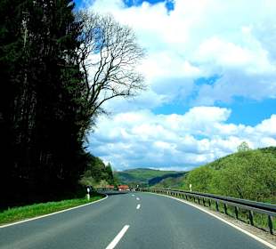 Entlang der romantischen Burgenstraße Fränkischen Schweiz
